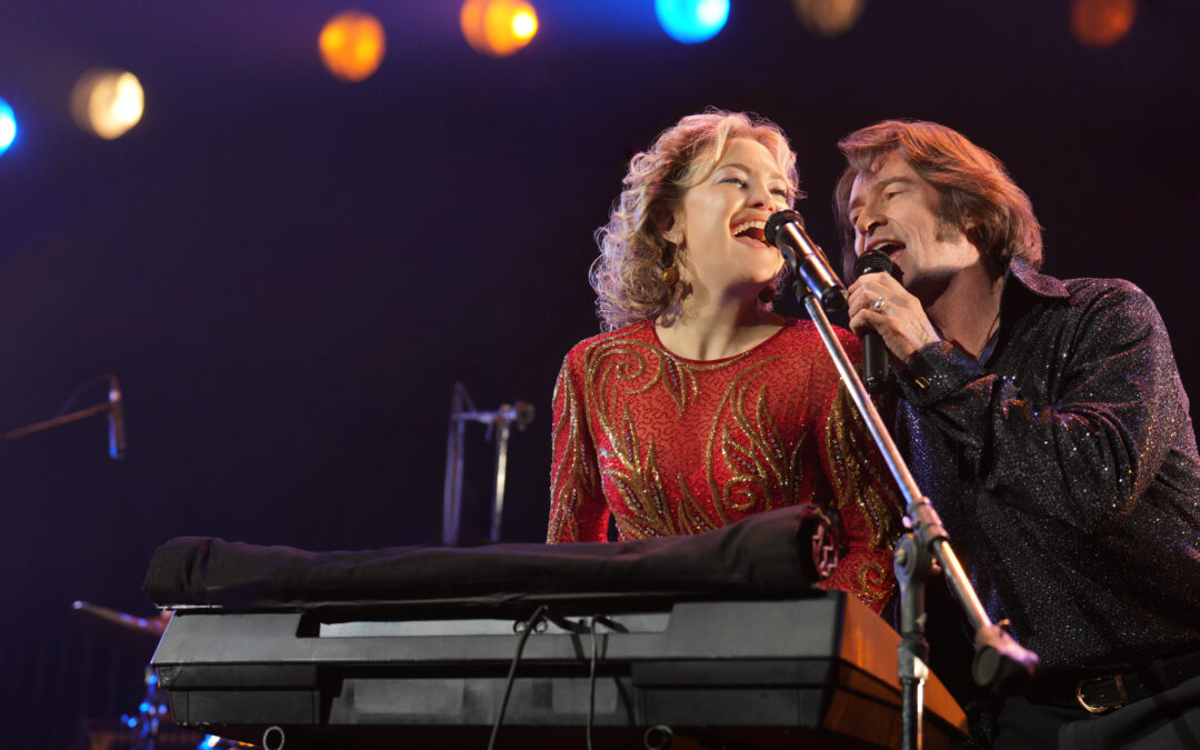 Trailer oficial de «Song Sung Blue: Cancion para dos»