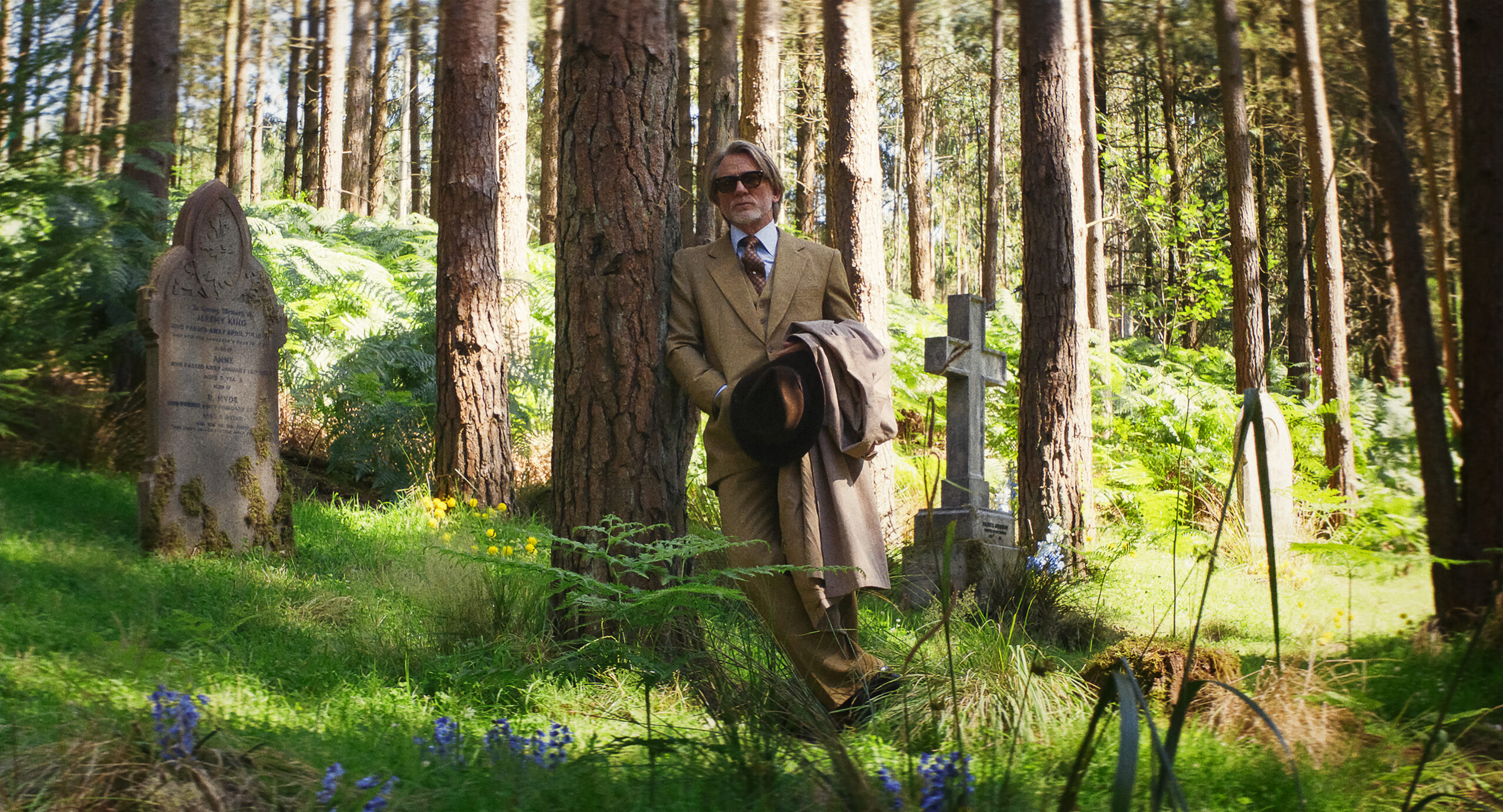 Netflix desvela el trailer de la nueva pelicula de Rian Johnson WUDM FF 0002 R2 scaled